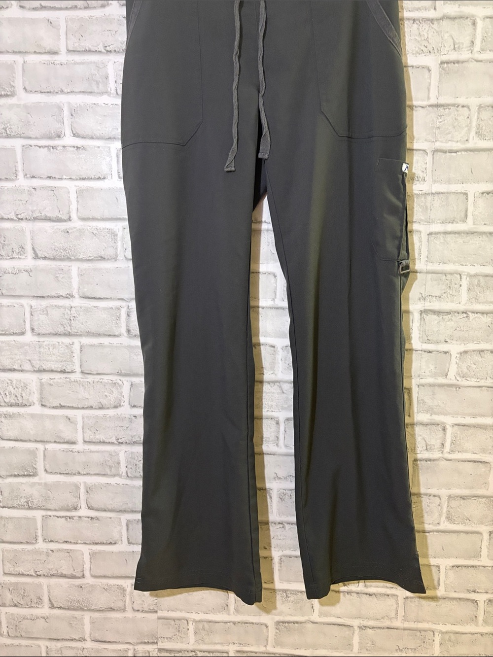 Mobb mentality Gray Drawstring scrubs Cargo Jogger Pants, small - Picture 3 of 6